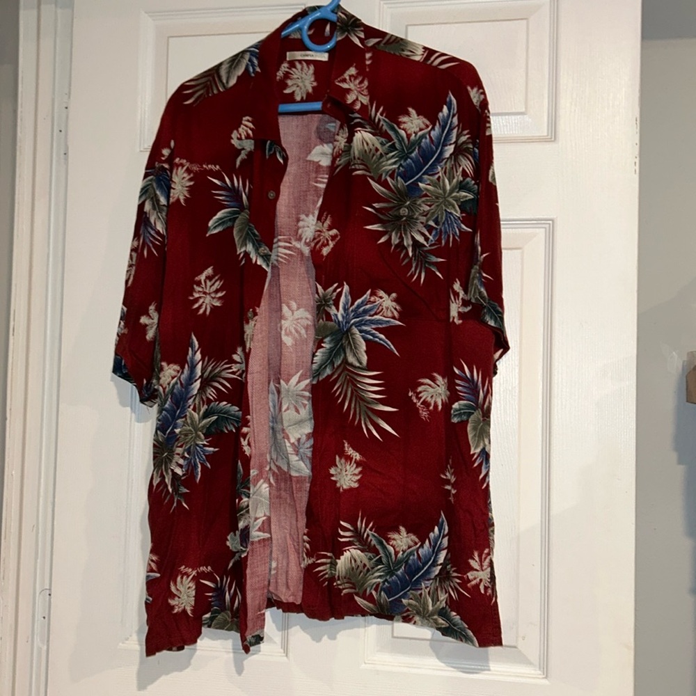 Buy 1 get 1‎ freeVintage Hawaii Hawaiian shirt.  Button up, pocket.
